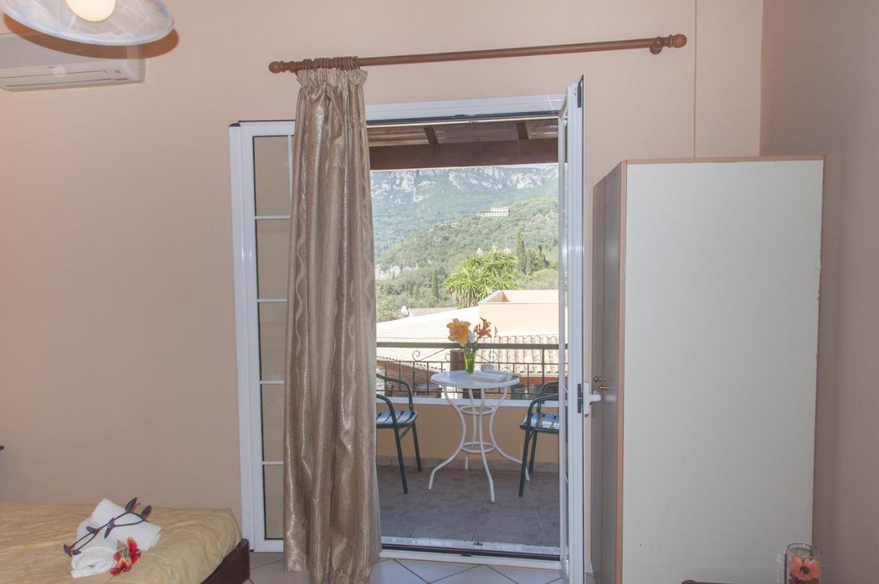 Michalis Goulis Aparthotel *